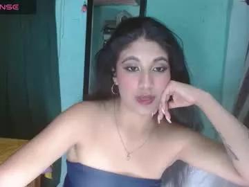Explore our live girls sluts from our Custom and Multi clubs and checkout exclusive access to highly interactive content, such as shape, hair, titties, pussy type and many more.