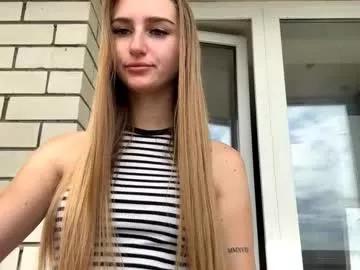 jinnyjaquins from Chaturbate
