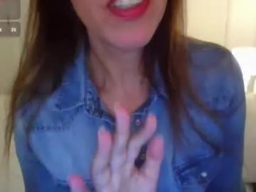 jujubaeu from Chaturbate