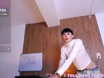 jullian_ricci from Chaturbate