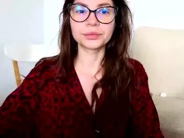 jullyenn from Chaturbate