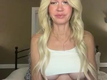 karabearr from Chaturbate