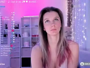 karamelsw from Chaturbate