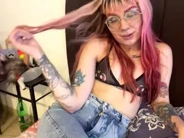 Explore our live girls sluts from our Custom and Multi clubs and checkout exclusive access to highly interactive content, such as shape, hair, titties, pussy type and many more.