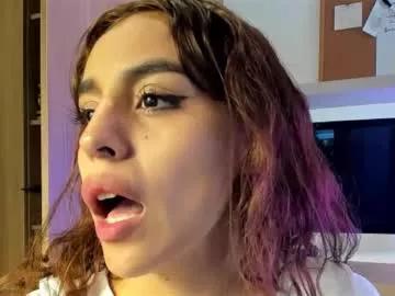 Explore our live girls sluts from our Custom and Multi clubs and checkout exclusive access to highly interactive content, such as shape, hair, titties, pussy type and many more.