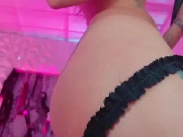 Explore our live girls sluts from our Custom and Multi clubs and checkout exclusive access to highly interactive content, such as shape, hair, titties, pussy type and many more.