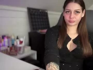 kawaiikezia from Chaturbate