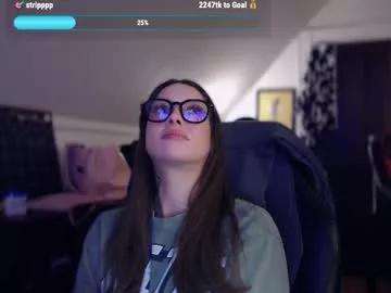 kawaiikezia from Chaturbate