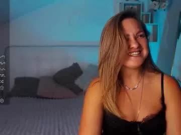 kaya_davies from Chaturbate