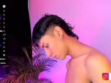 Explore our live girls sluts from our Custom and Multi clubs and checkout exclusive access to highly interactive content, such as shape, hair, titties, pussy type and many more.