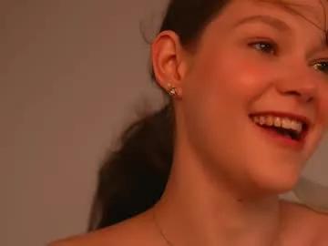 kelly_ember from Chaturbate