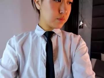 kellyy_bern from Chaturbate