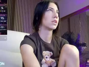 Explore our live girls sluts from our Custom and Multi clubs and checkout exclusive access to highly interactive content, such as shape, hair, titties, pussy type and many more.