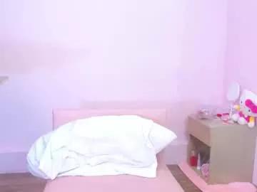 kiitty_horny_ from Chaturbate