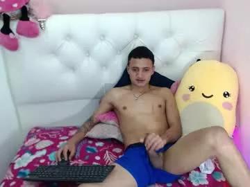 kikehott01 from Chaturbate