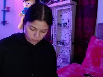 kiki_cams from Chaturbate