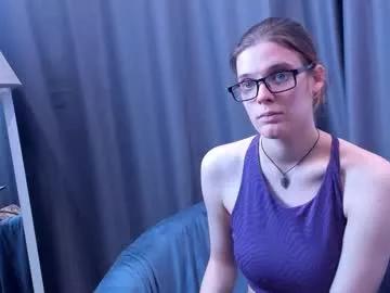 kiki_krash from Chaturbate