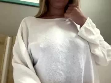kikibae2 from Chaturbate
