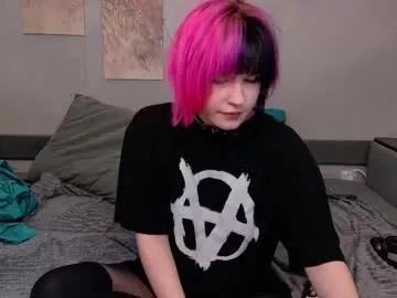 kikimoor from Chaturbate