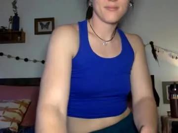 kikiraebabyy from Chaturbate