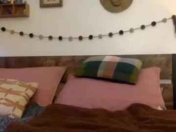 kikiraebabyy from Chaturbate