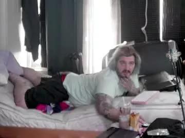 kinkybiguy14 from Chaturbate