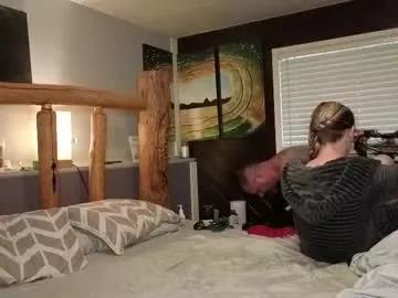 kinkycoupleca from Chaturbate