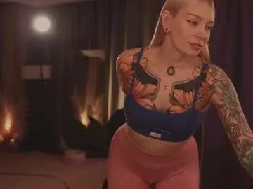 kinkylina_ from Chaturbate