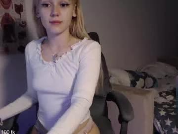 kisi_missi from Chaturbate