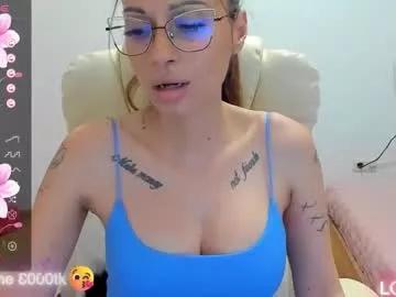 kisssnicol from Chaturbate