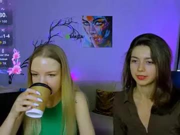 Explore our live girls sluts from our Custom and Multi clubs and checkout exclusive access to highly interactive content, such as shape, hair, titties, pussy type and many more.