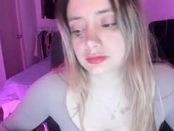 kittywantslove23 from Chaturbate