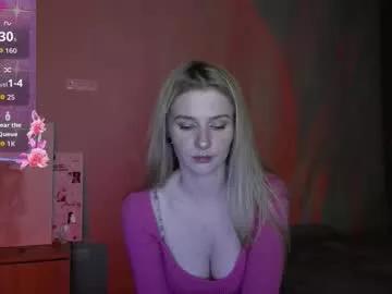 koketka19 from Chaturbate