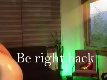 kozzy_ from Chaturbate