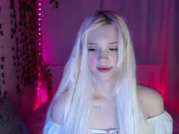 kttyemiow__ from Chaturbate