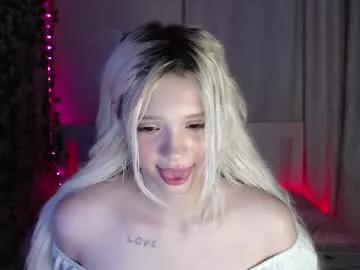 kttyemiow__ from Chaturbate