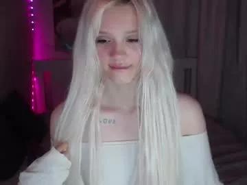 kttyemiow__ from Chaturbate