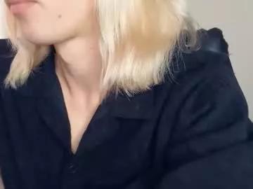 L_adonis_l webcams show profile image 