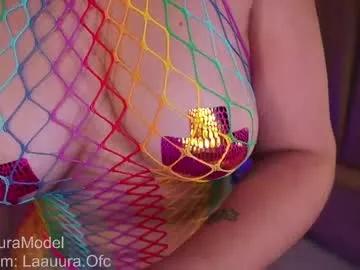 laauura_1 from Chaturbate