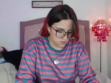 laiia_clower from Chaturbate
