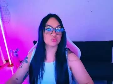 Explore our live girls sluts from our Custom and Multi clubs and checkout exclusive access to highly interactive content, such as shape, hair, titties, pussy type and many more.