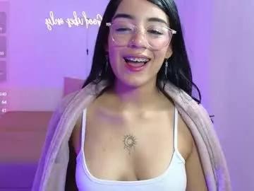 Lalalutsy_tay webcams show profile image 