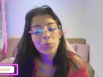 lalalutsy_tay from Chaturbate