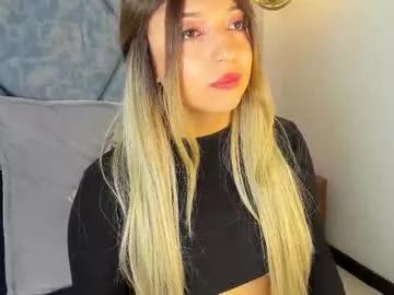 lara_crofftt from Chaturbate