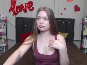 Explore our live girls sluts from our Custom and Multi clubs and checkout exclusive access to highly interactive content, such as shape, hair, titties, pussy type and many more.
