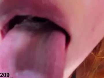 lararouss from Chaturbate