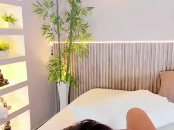 lararouss from Chaturbate