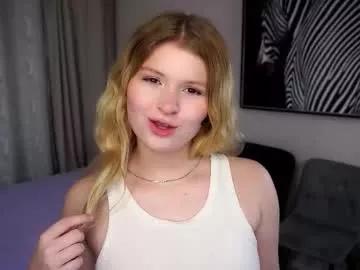 Latanyabarthel webcams show profile image 