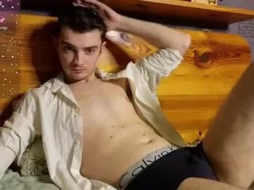 latte_boy from Chaturbate