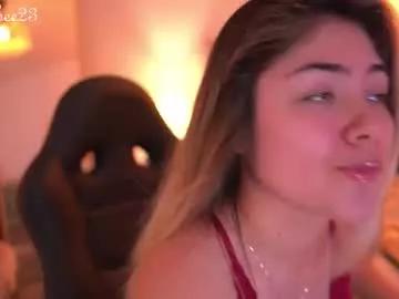 Lau_bee_ webcams show profile image 